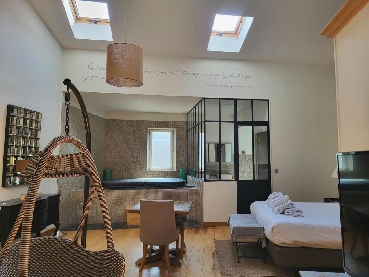 Maison D'Hotes Les Varietes Saint-Rémy-de-Provence Εξωτερικό φωτογραφία