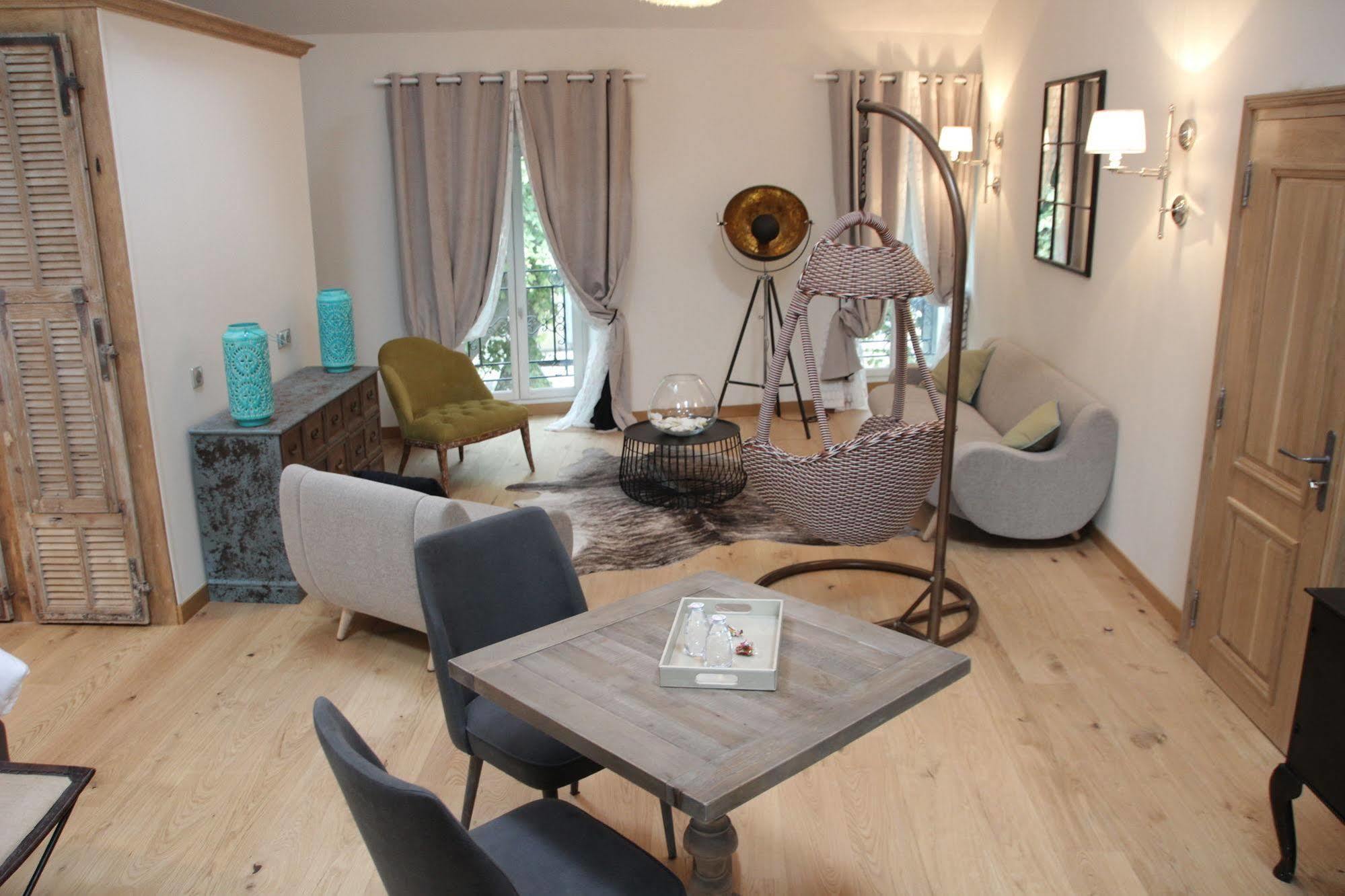 Maison D'Hotes Les Varietes Saint-Rémy-de-Provence Εξωτερικό φωτογραφία